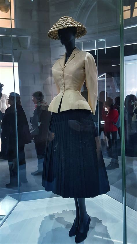 dior dress suit